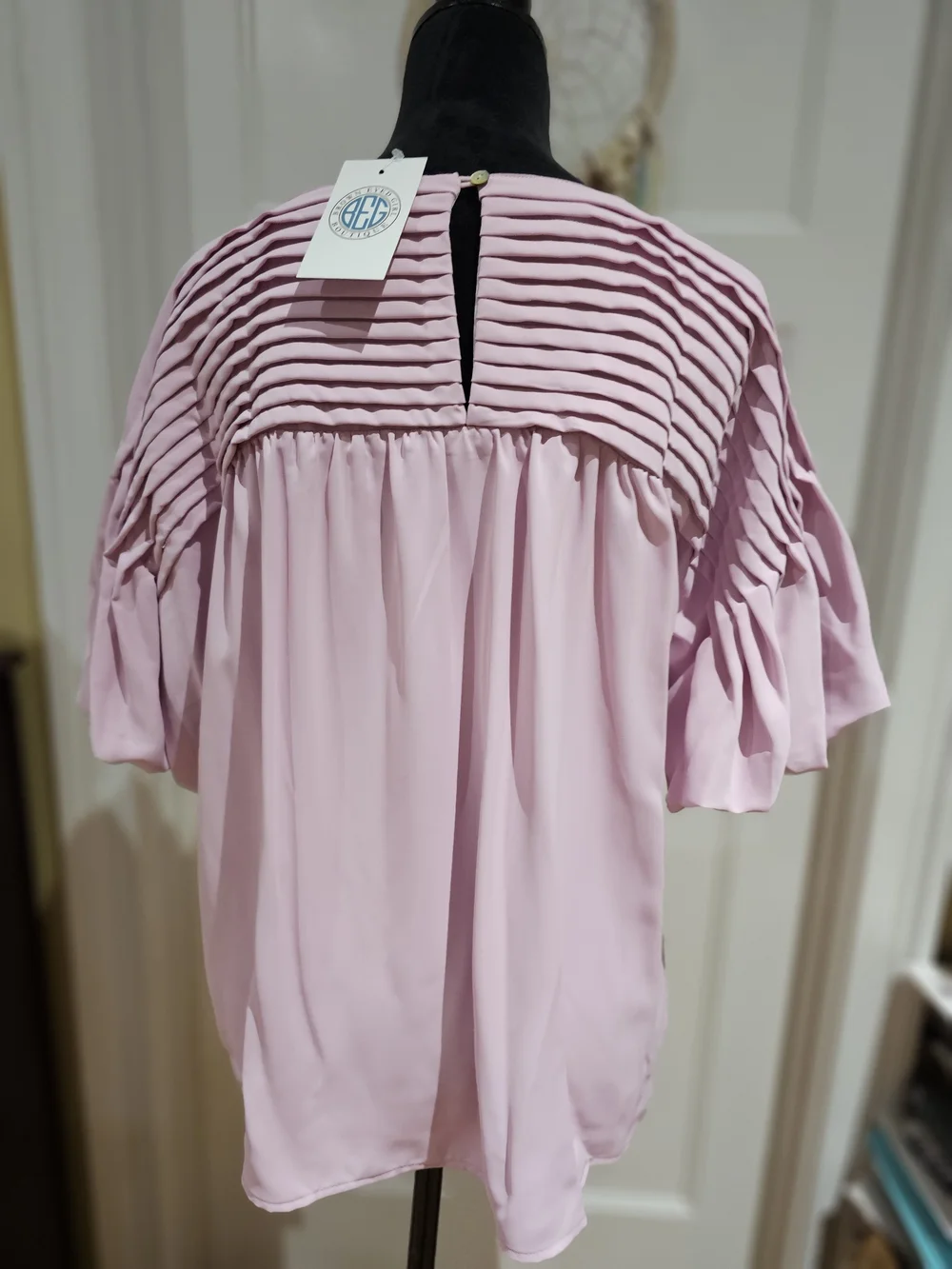 entro Pink Pleated Yoke Short Sleeve Blouse - Picture 4 of 9